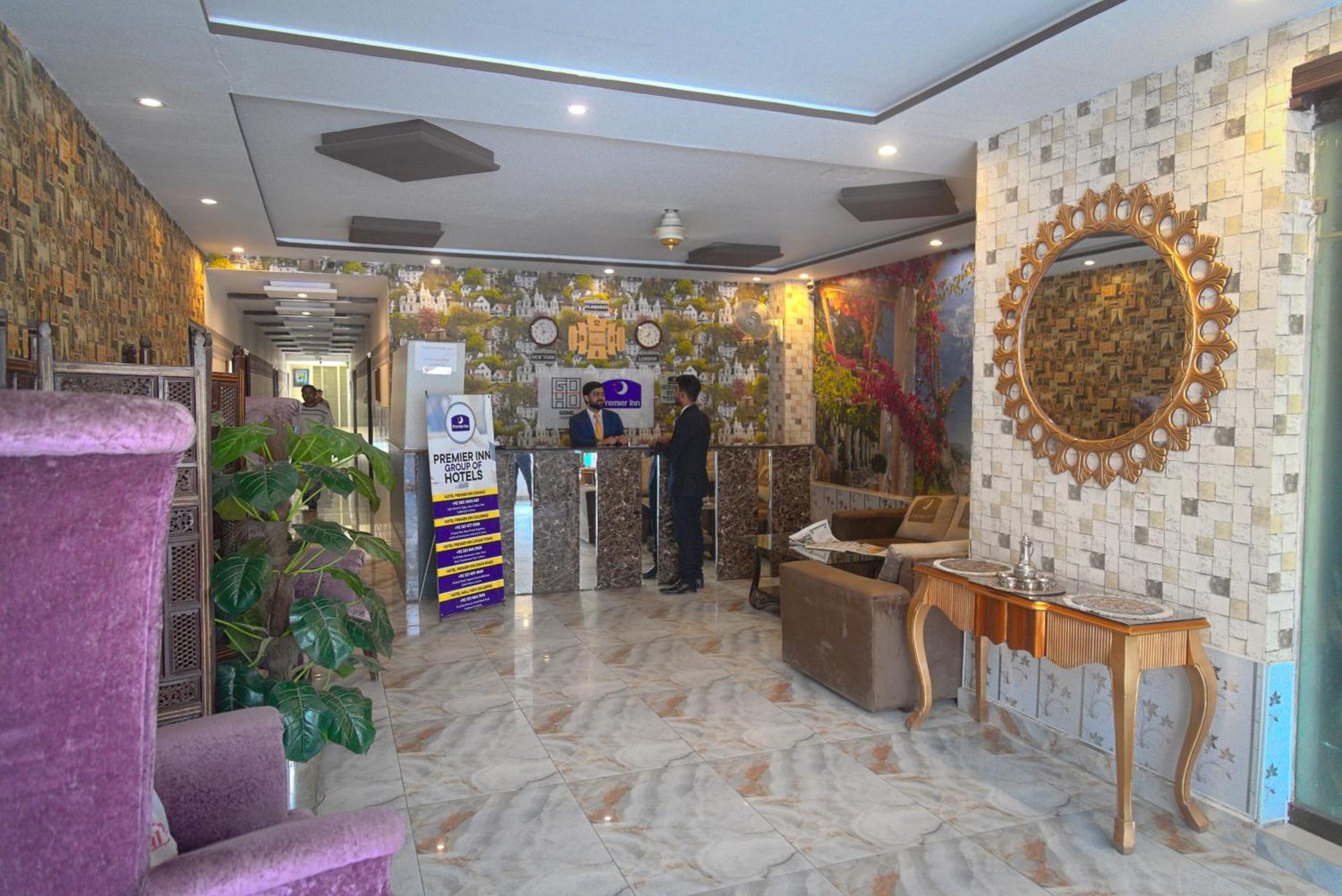 Premier Inn Johar Town Lahore Exteriör bild