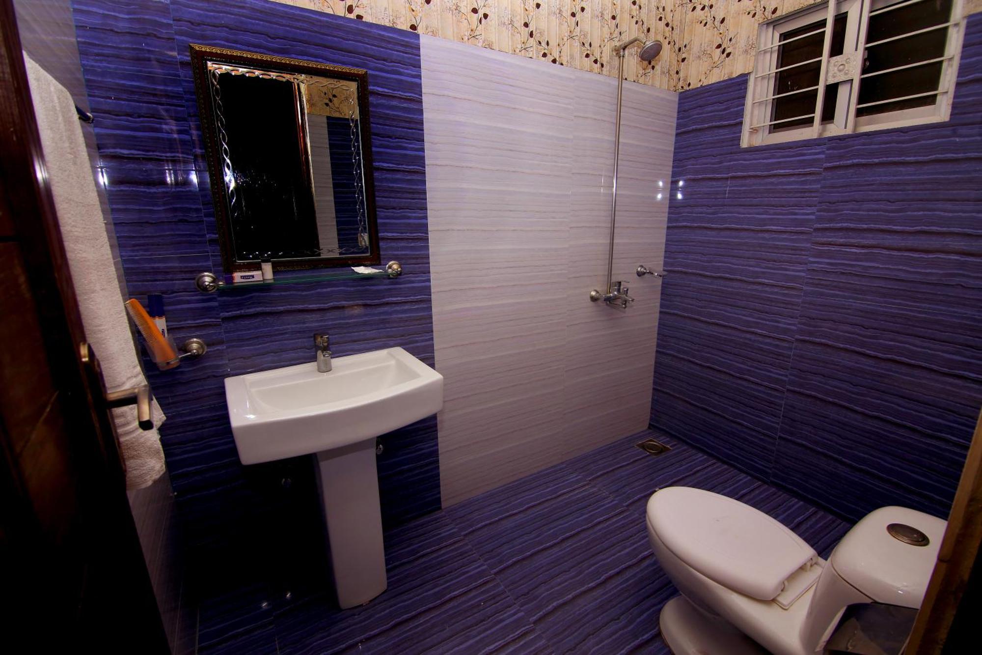Premier Inn Johar Town Lahore Exteriör bild